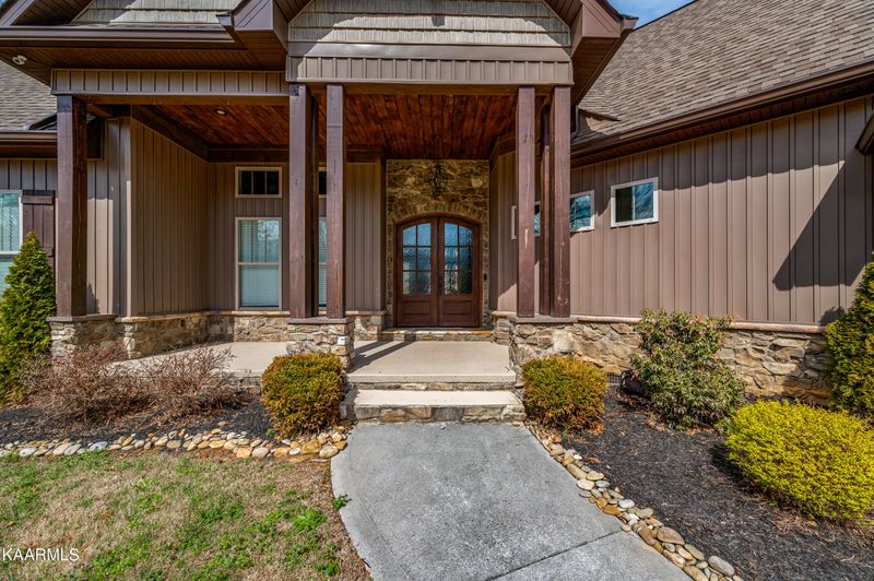 4530 Glennora Dr, Walland, TN 37886