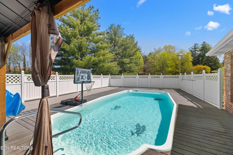 4532 Yorkshire Ln, Morristown, TN 37813