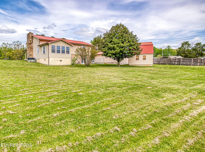 4533 Hines Valley Rd, Lenoir City, TN 37771