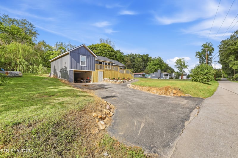 4533 Wildwood Springs Rd, Maryville, TN 37804