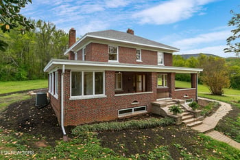 4537 Old Walland Hwy, Walland, TN 37886