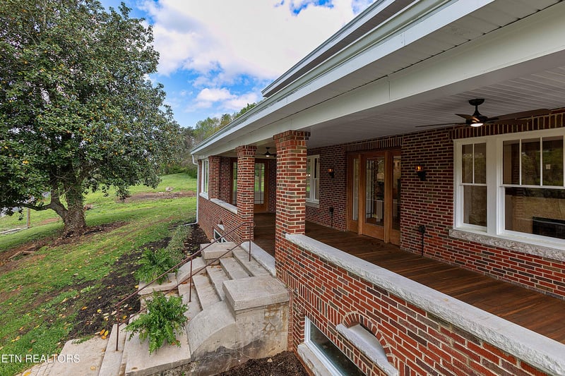 4537 Old Walland Hwy, Walland, TN 37886