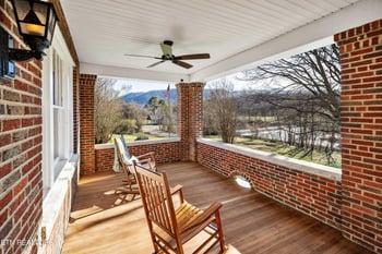 4537 Old Walland Hwy, Walland, TN 37886