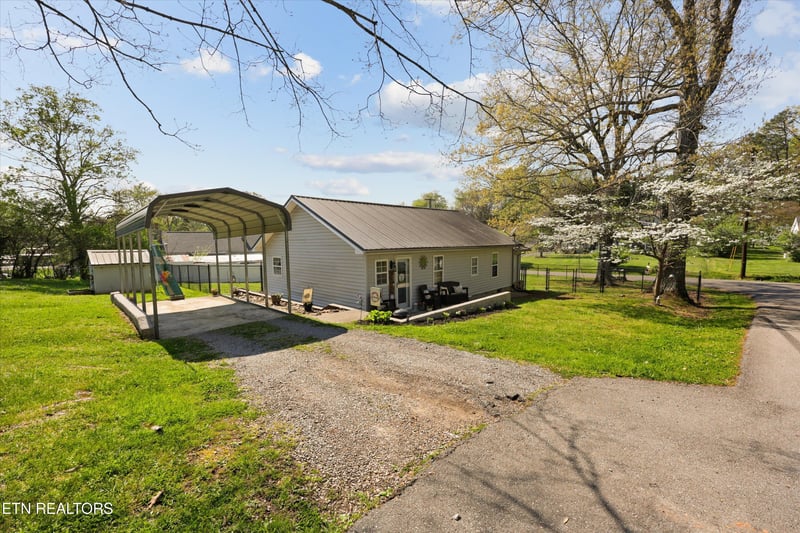 4540 Wildwood Springs Rd, Maryville, TN 37804