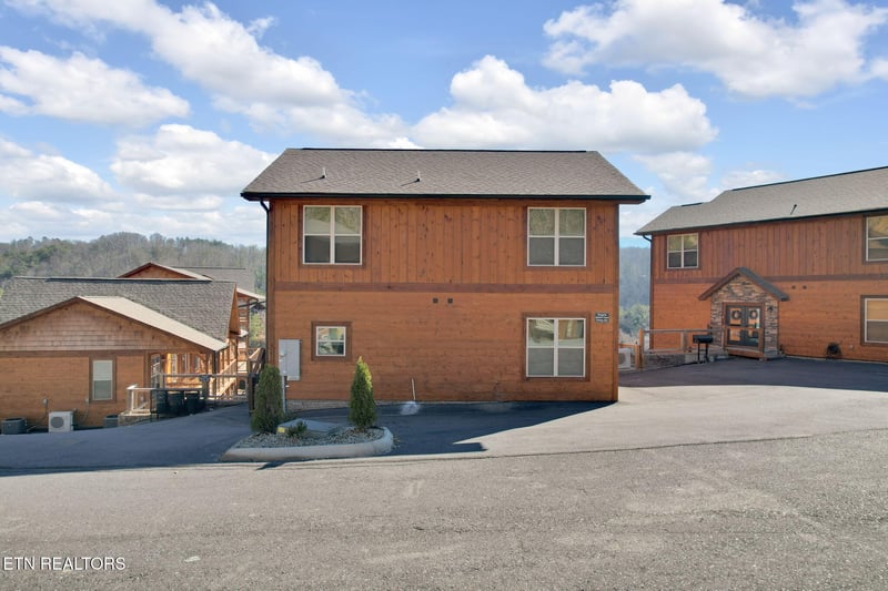 4541 Shangrila Way, Sevierville, TN 37876