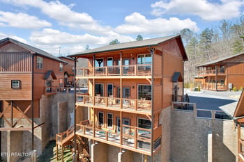 4541 Shangrila Way, Sevierville, TN 37876
