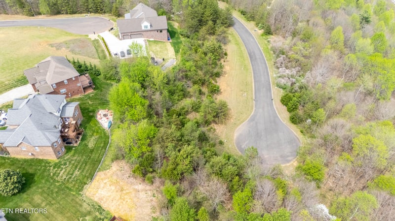 4547 Ironstone Ln, Knoxville, TN 37938