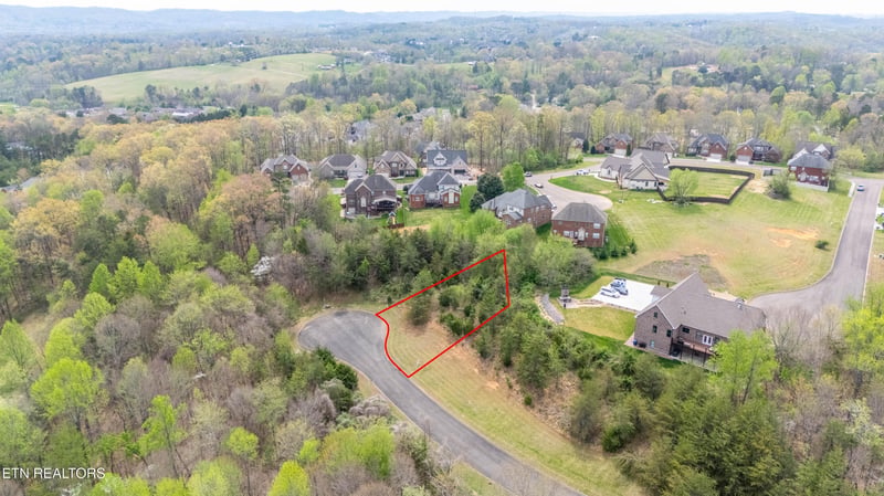 4547 Ironstone Ln, Knoxville, TN 37938