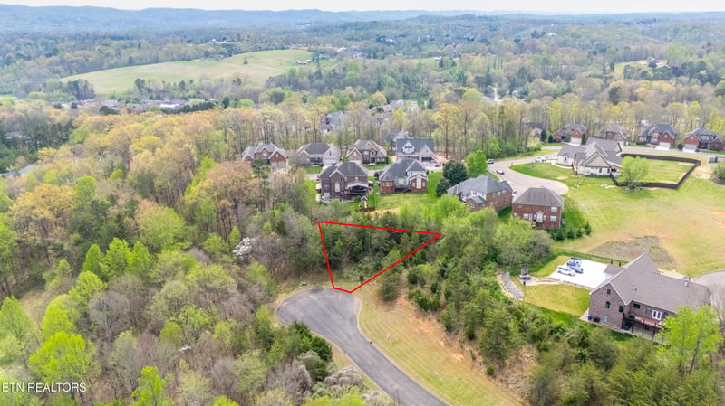 4551 Ironstone Ln, Knoxville, TN 37938