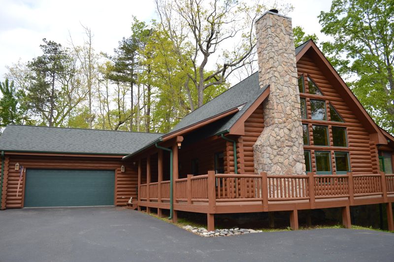 4559 Whetstone Rd, Sevierville, TN 37862