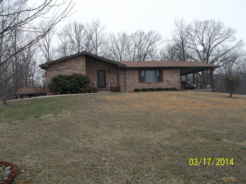 456 Clayton Howard Rd, Wartburg, TN 37887