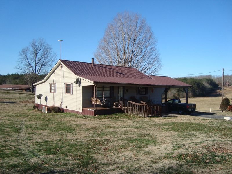 456 Red River Rd, Englewood, TN 37329