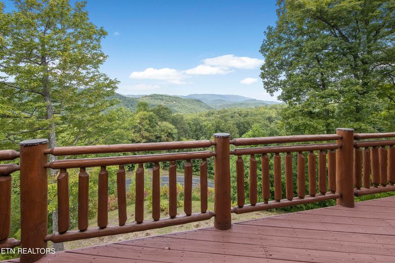 4565 Long Rifle Rd, Sevierville, TN 37862