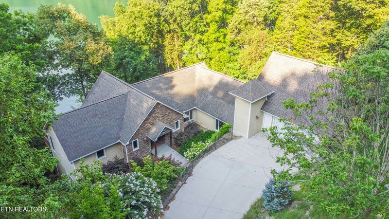 4567 Russell Brothers Rd, Sharps Chapel, TN 37866