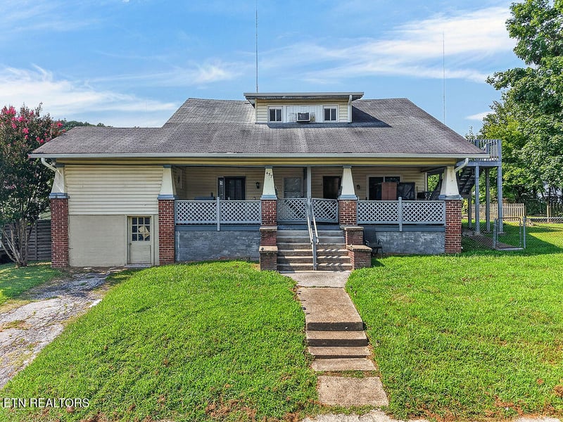 457 Cedar Ave, Knoxville, TN 37917