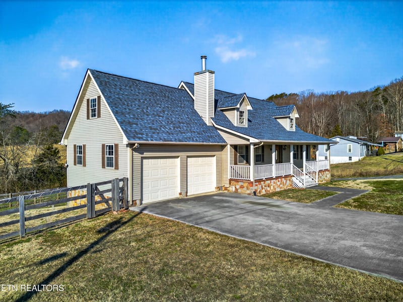 457 Terrace View Dr, Bean Station, TN 37708