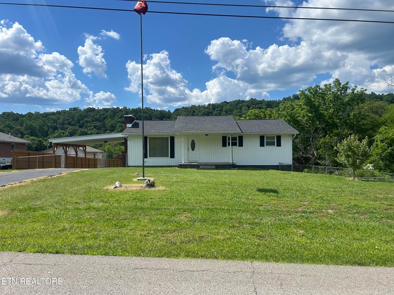 4579 Nails Creek Rd, Rockford, TN 37853