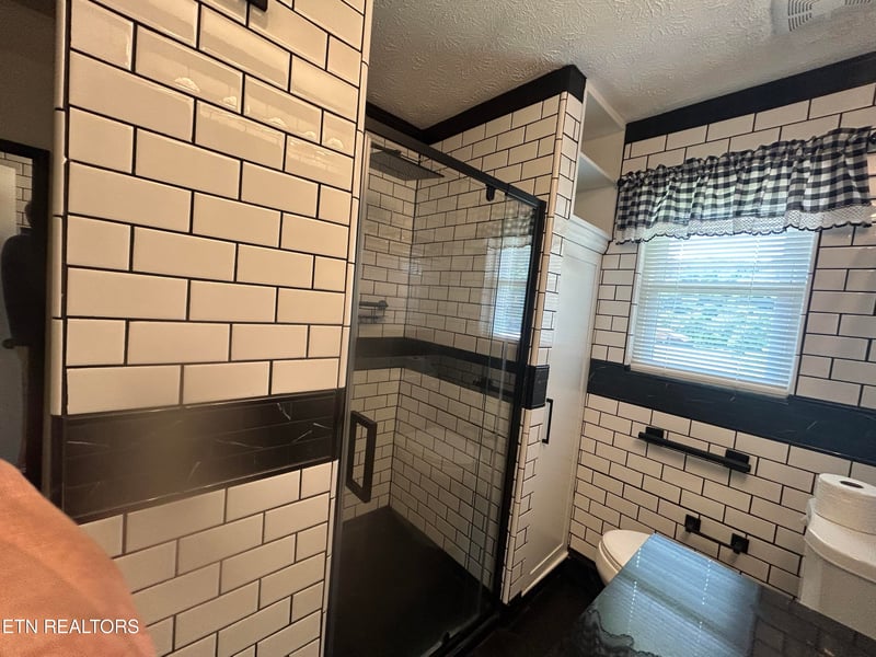 4579 Nails Creek Rd, Rockford, TN 37853