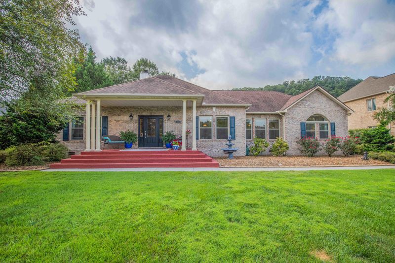 458 Mariner Point Dr, Clinton, TN 37716