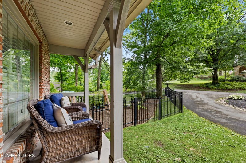 458 Oakhurst Dr, Knoxville, TN 37919