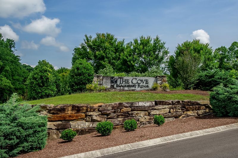 4580 Huffine Rd, Loudon, TN 37774