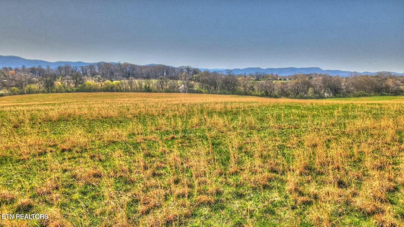 4581 Pea Ridge Rd, Maryville, TN 37804