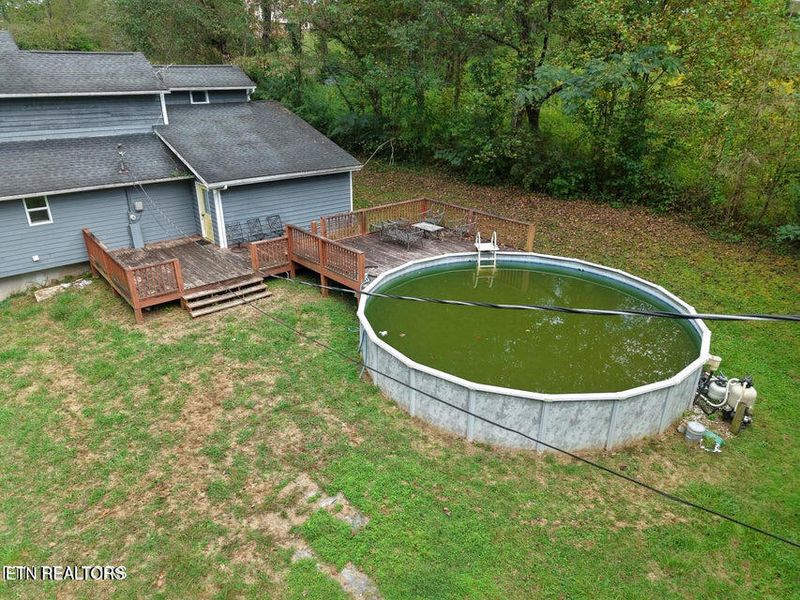 459 Dogwood Ln, Jacksboro, TN 37757