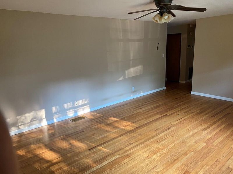 459 N Washington Ave, Etowah, TN 37331