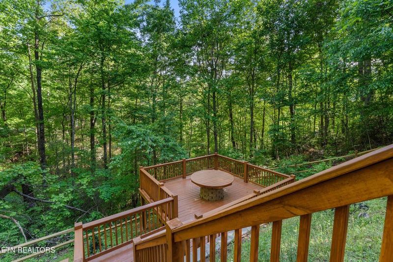 459 Ownby Cir, Gatlinburg, TN 37738