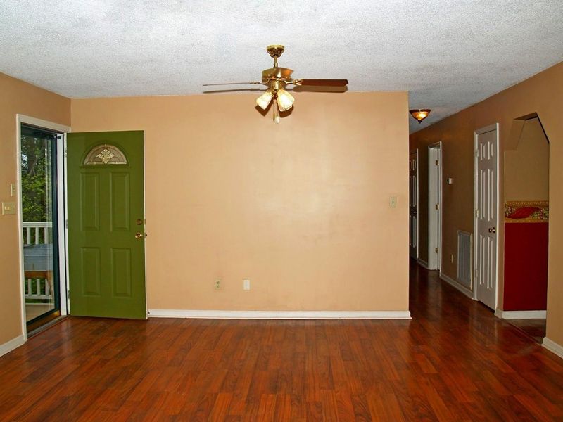 459 Warwick Chapel Rd, Luttrell, TN 37779