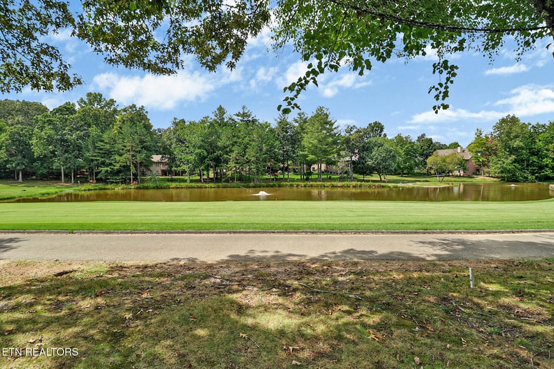 46 Westridge Ct, Crossville, TN 38558