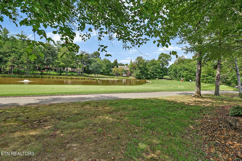 46 Westridge Ct, Crossville, TN 38558