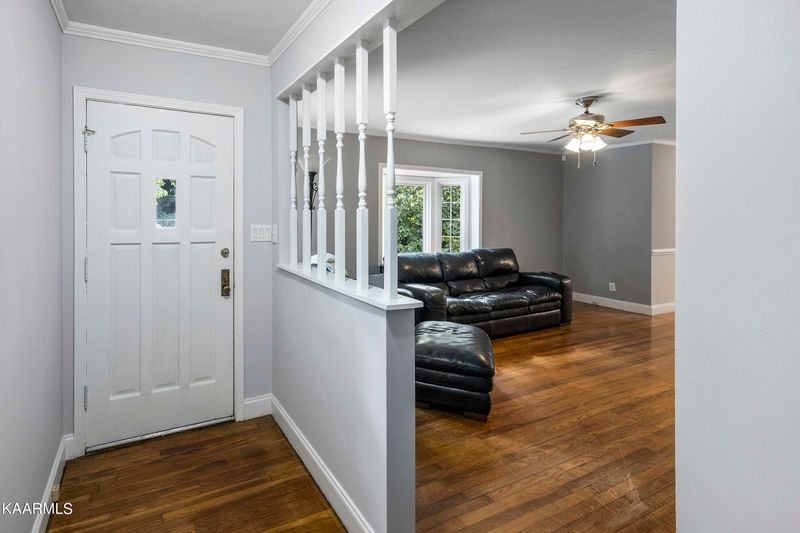 460 Noelton Dr, Knoxville, TN 37919