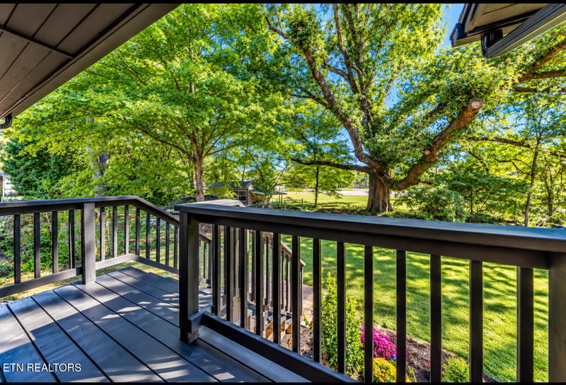 4600 E Lincoln Cir, Knoxville, TN 37918