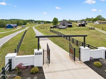 4600 Kingston Hwy, Lenoir City, TN 37771