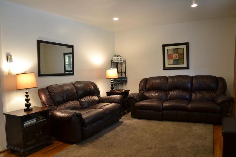 4604 Robindale Rd, Knoxville, TN 37921