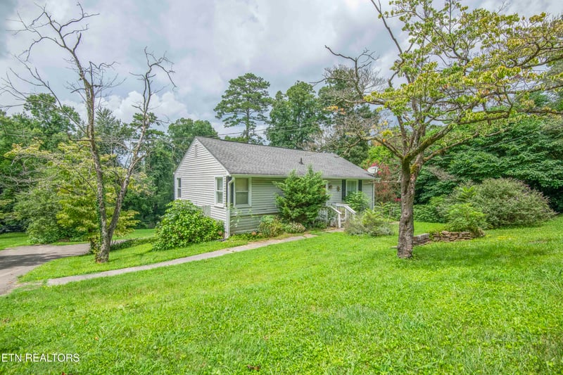 4605 Buffat Mill Rd, Knoxville, TN 37914