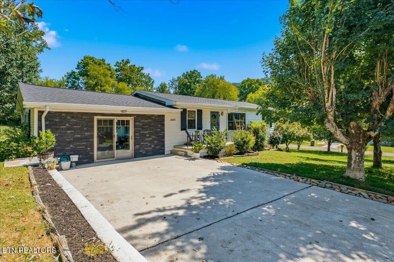4607 Josephine Rd, Knoxville, TN 37918