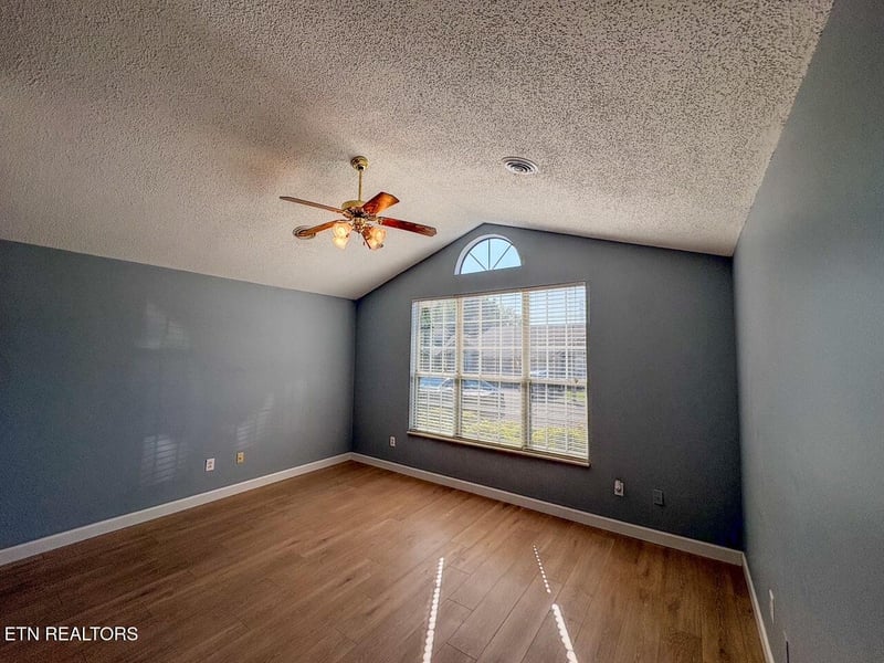 4611 Jay Way, Knoxville, TN 37909