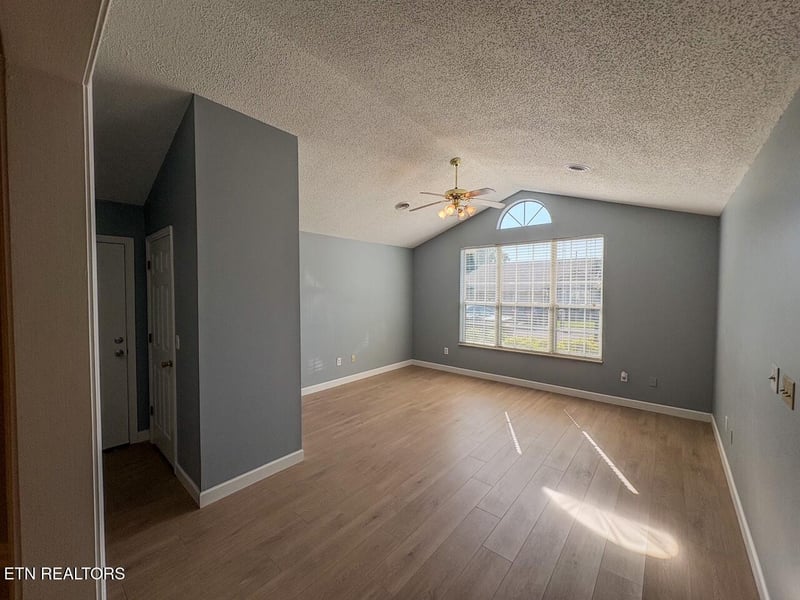 4611 Jay Way, Knoxville, TN 37909