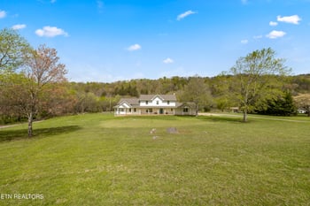 4611 Nails Creek Rd, Rockford, TN 37853