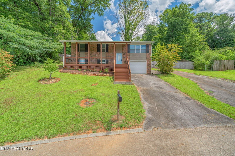 4612 Skyview Dr, Knoxville, TN 37917