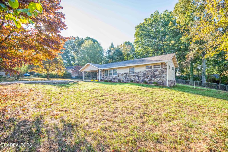 4612 Tanglewood Rd, Knoxville, TN 37912
