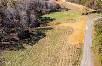 4613 Huffaker Dr, Strawberry Plains, TN 37871