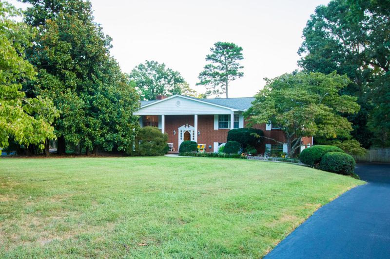 4613 Simona Rd, Knoxville, TN 37918