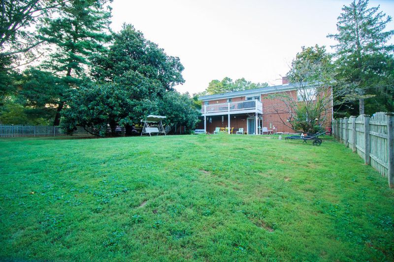 4613 Simona Rd, Knoxville, TN 37918