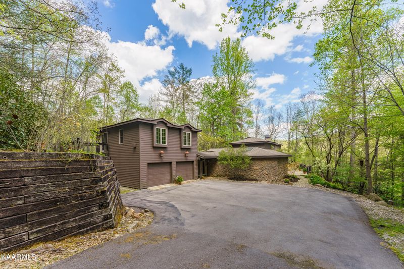 4614 Whetstone Rd, Sevierville, TN 37862