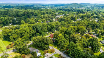 4621 Royalview Rd, Knoxville, TN 37921