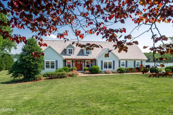 4625 Scenic Point Dr, Louisville, TN 37777