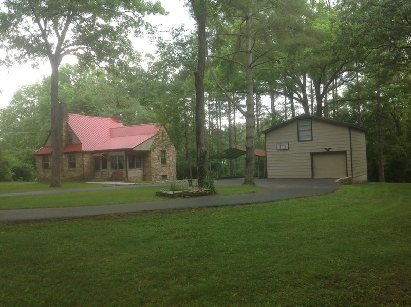 463 Deep Draw Rd, Crossville, TN 38555
